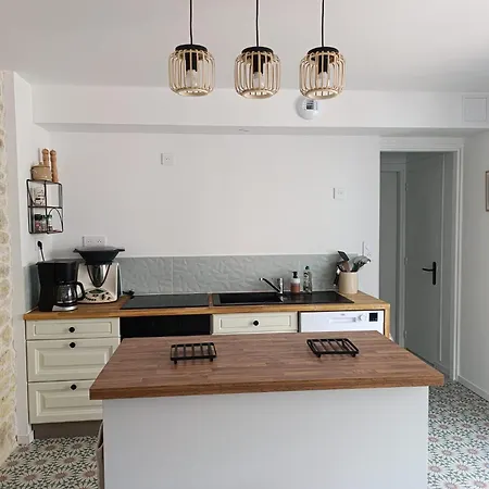 La Maison De La Hébergement de vacances *