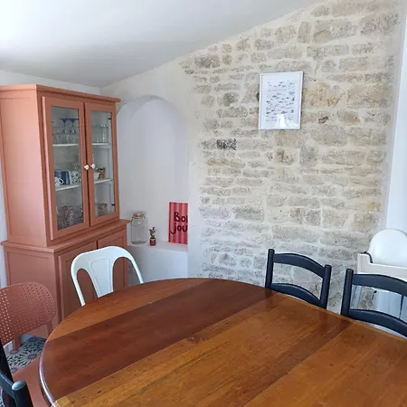 La Maison De La *